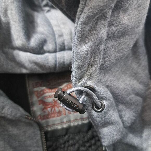 Levi's Men's Sherpa Lined Two Pocket Hooded Trucker Jacket Black Large NWT - Picture 10 of 16